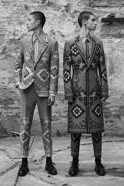 Look 22